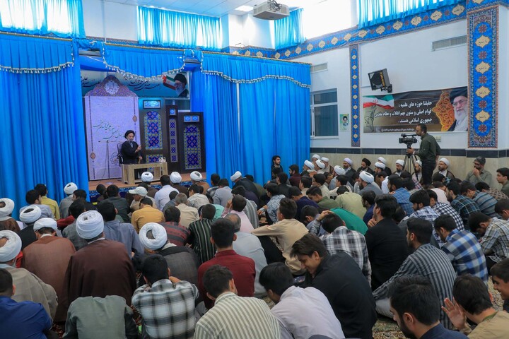 تصاویر| آیین آغاز سال تحصیلی حوزه علمیه خراسان جنوبی