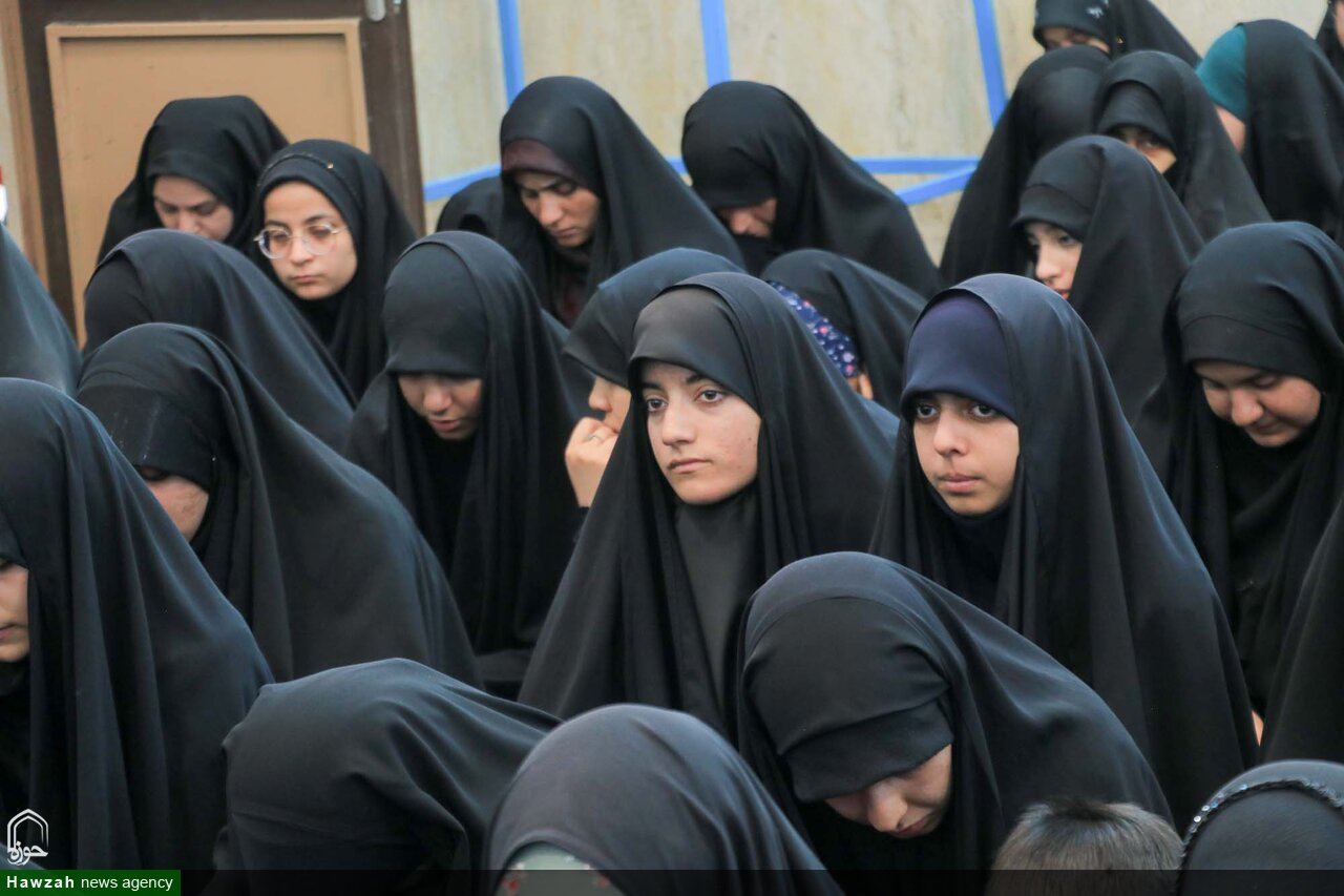 آغاز سال تحصیلی حوزههای علمیه خراسان جنوبی با رشد کمی و کیفی طلاب / بیعت با رهبر انقلاب و گسترش نظام نوین آموزشی + عکس