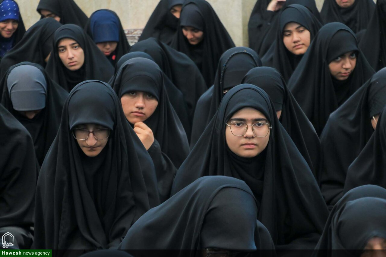 آغاز سال تحصیلی حوزههای علمیه خراسان جنوبی با رشد کمی و کیفی طلاب / بیعت با رهبر انقلاب و گسترش نظام نوین آموزشی + عکس