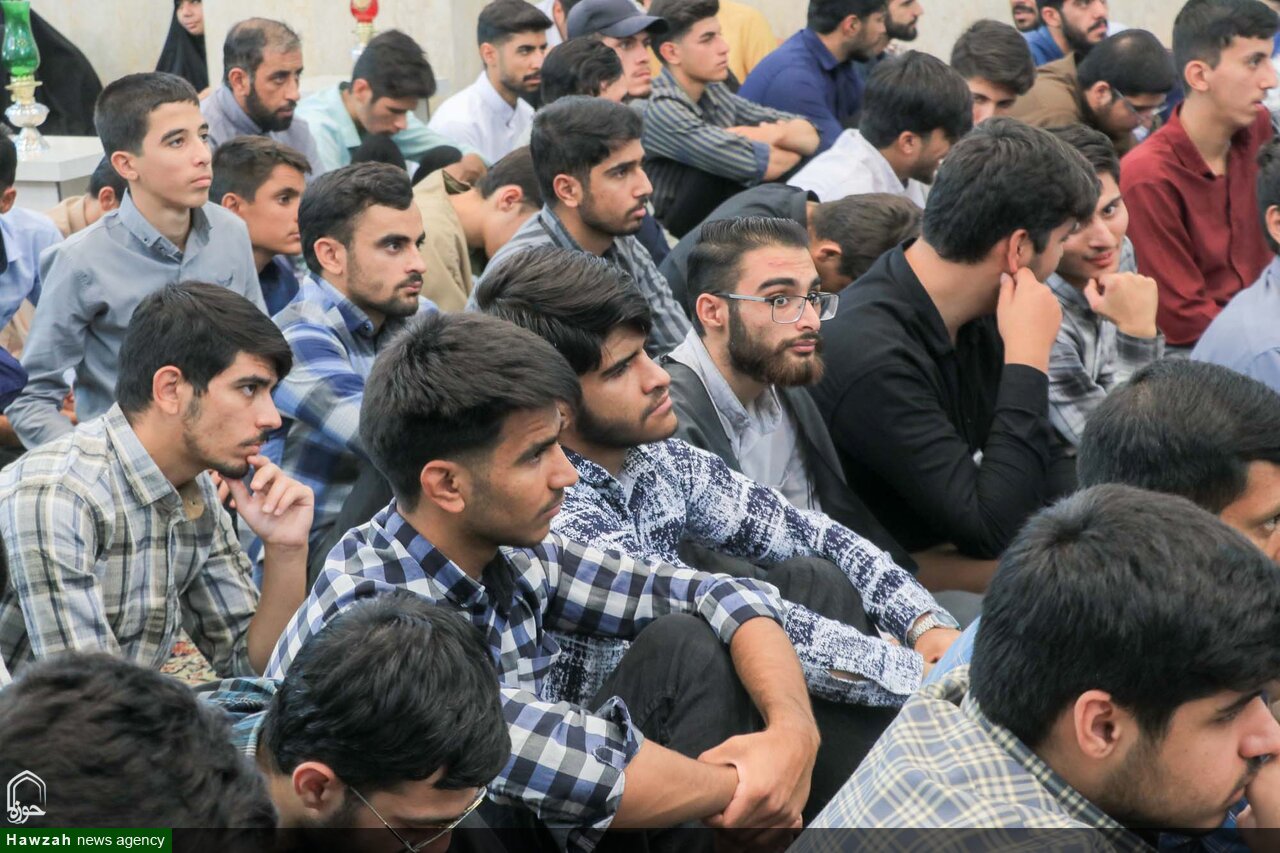 آغاز سال تحصیلی حوزههای علمیه خراسان جنوبی با رشد کمی و کیفی طلاب / بیعت با رهبر انقلاب و گسترش نظام نوین آموزشی + عکس
