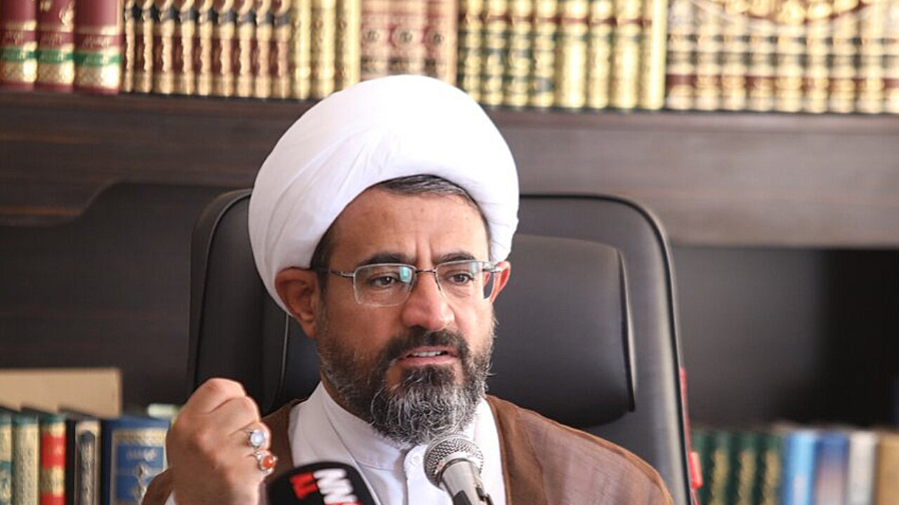 تبیین «فقه ایثار و مقاومت» در دستور کار حوزهها قرار گیرد تبیین «فقه ایثار و مقاومت» در دستور کار حوزهها قرار گیرد
