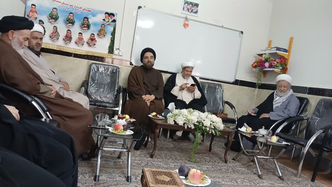 حضور فعال بانوان طلبه در جامعه لازمه ترویج فرهنگ عفاف و حجاب است