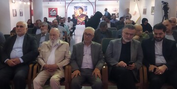 آیین افتتاحیه نمایشگاه عکس «۴۰ روز شکوه مقاومت و پیروزی» برگزار شد 