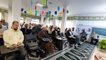 تصاویر/ جلسه هم اندیشی طلاب مدرسه علمیه امام حسن عسکری (ع) آمل