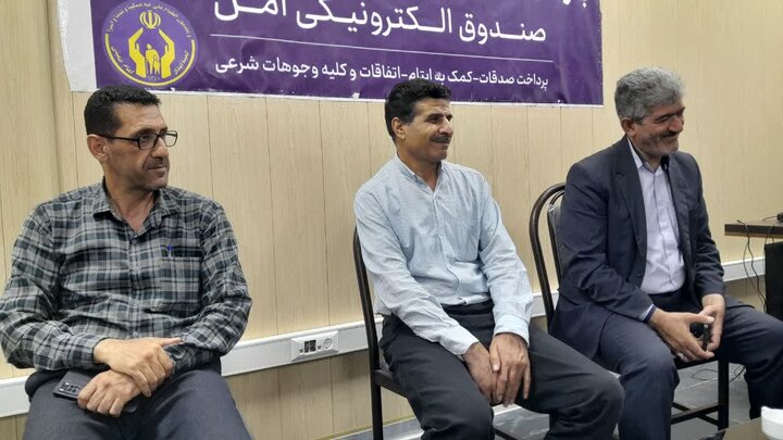 تصاویر / بازدید امام‌جمعه  آبیک ومسئول نمایندگی ولی فقیه در بنیاد شهید انقلاب اسلامی استان قزوین از خدمات درمانی گروه جهادی شهید مولانیا