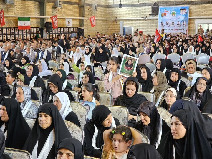 تصاویر/دومین اجلاسیه شهدای کامیاران در راستای کنگره ملی ۵۵۳۶ شهید کردستان