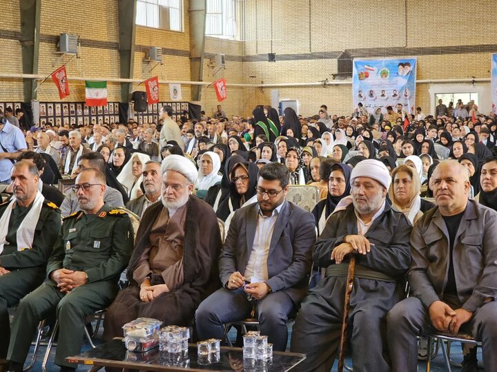 تصاویر/دومین اجلاسیه شهدای کامیاران در راستای کنگره ملی ۵۵۳۶ شهید کردستان
