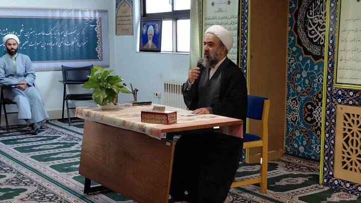 جلسه هم اندیشی طلاب مدرسه علمیه امام حسن عسکری (ع) آمل