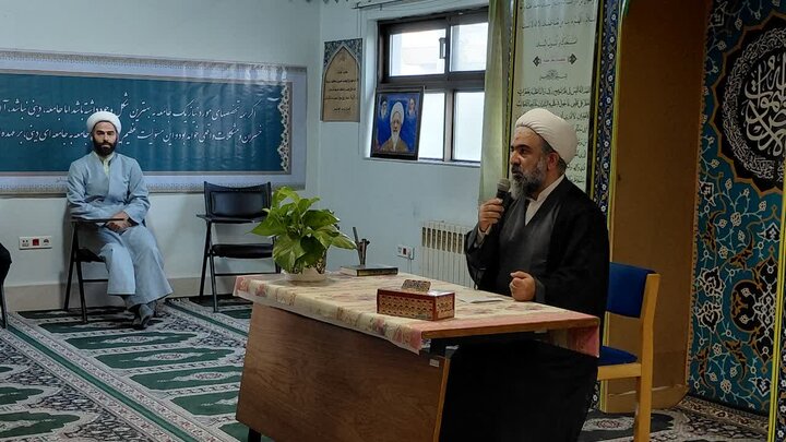جلسه هم اندیشی طلاب مدرسه علمیه امام حسن عسکری (ع) آمل