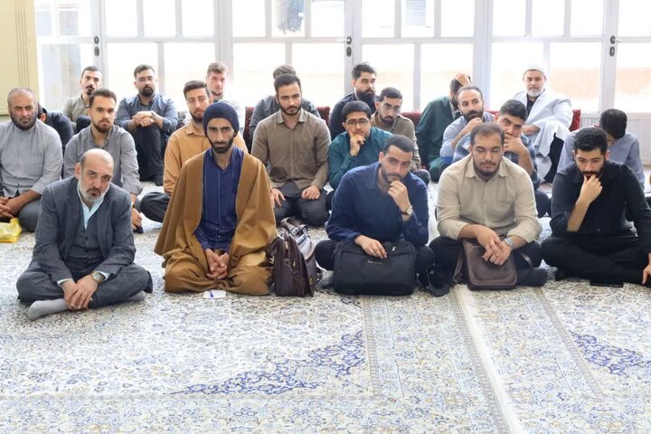 تصاویر/  مراسم آغاز سال تحصیلی جدید مدرسه علمیه مصطفی خان، ساری با حضور نماینده ولی فقیه در مازندران