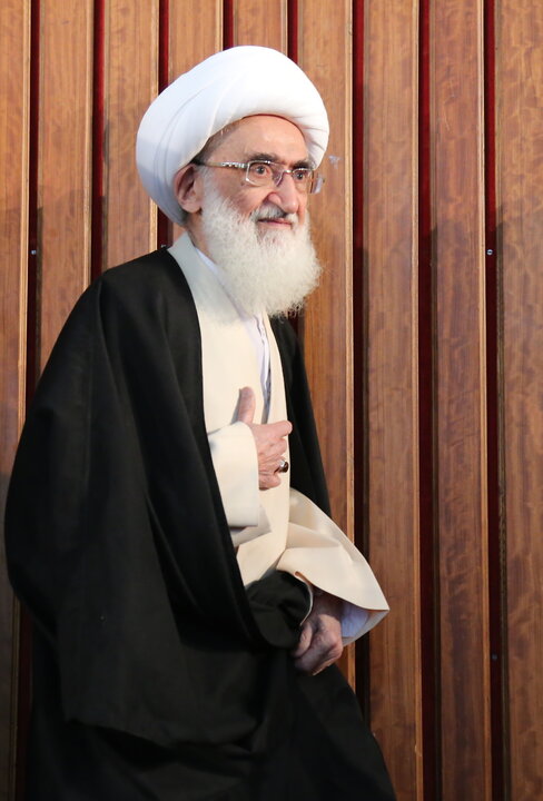 آیت‌الله العظمی نوری همدانی