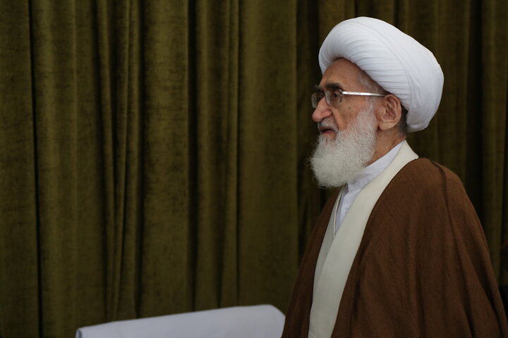 آیت‌الله العظمی نوری همدانی