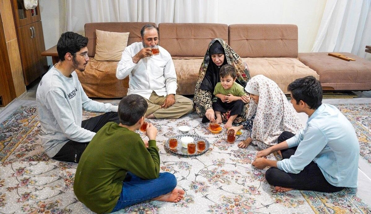 سواد خانواده | دخالت‌های خانوادگی چگونه از نسلی به نسل دیگر منتقل می‌شود؟