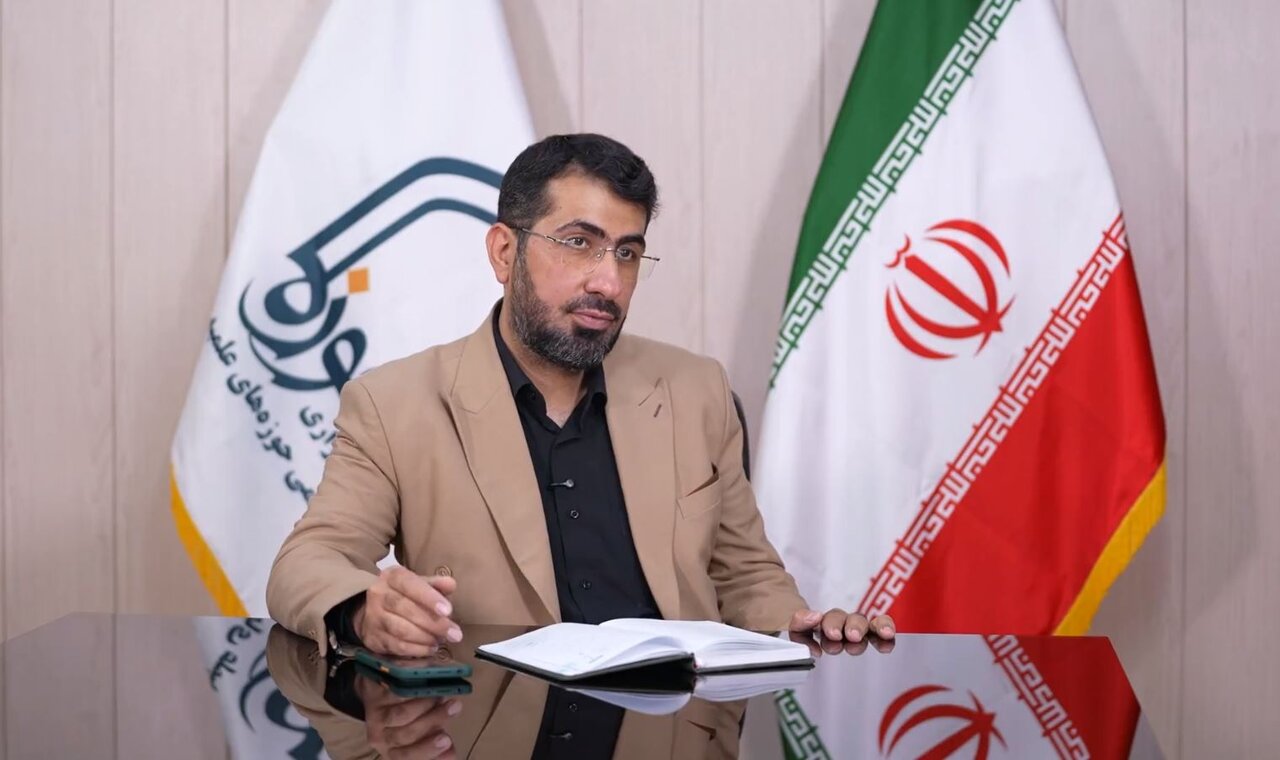 مأموریتهای رسانهها و فعالان رسانهای حوزوی در «جنگ شناختی» / جبهه رسانهای انقلاب نیازی به تقلید از غرب ندارد