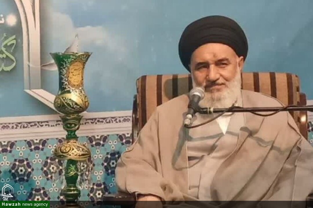 نمایشگاه تخصصی کتب حوزوی زمینه بهره‌مندی طلاب از اندیشه‌ها و آثار جدید را فراهم می‌کند