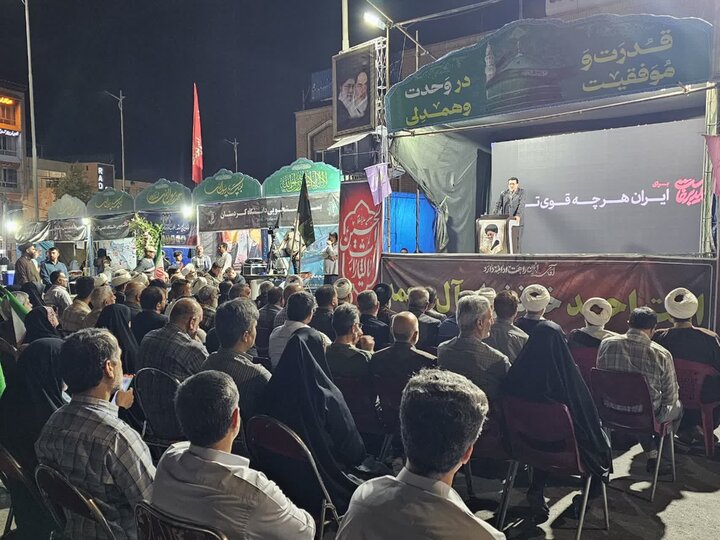 تصاویر/صد و نود و هشتمین شب تجدید میثاق مردم سنندج با آرمان‌های انقلاب اسلامی