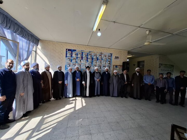 تصاویر/ آیین افتتاح مدرسه طرح امین نوع ۱ بندر انزلی با حضور معاون تبلیغ حوزه های علمیه کشور