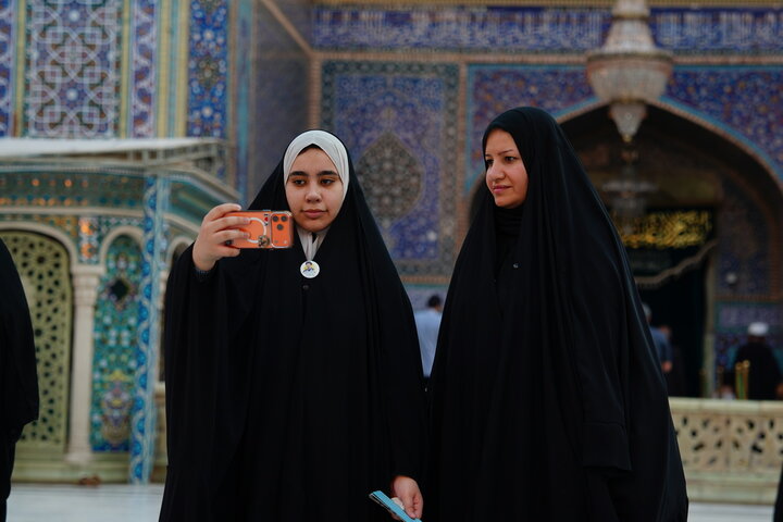 بانوان مسئول عراقی در حرم بانوی کرامت