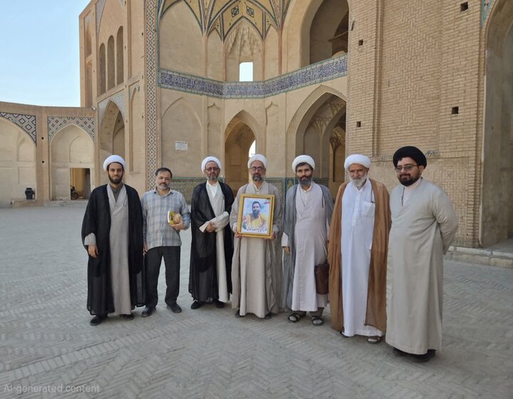 تصاویر/  آغاز سال تحصیلی مدارس علمیه آقابزرگ و آیت‌الله مدنی کاشانی با یاد طلبه شهید یوسف محمدی