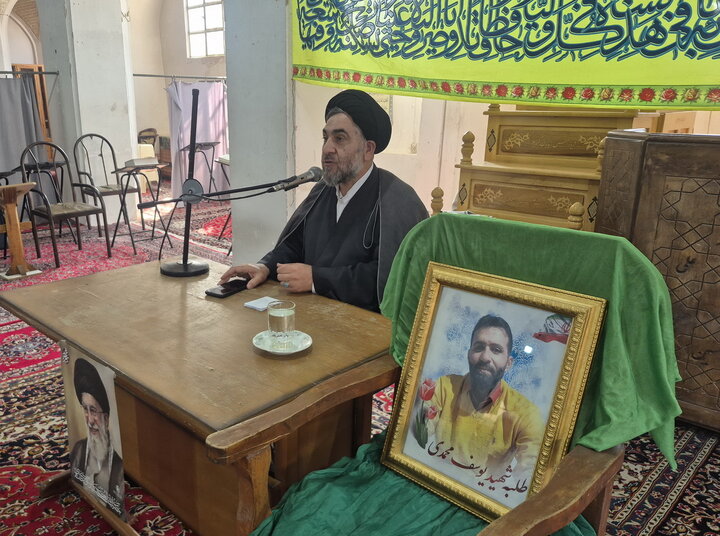 تصاویر/  آغاز سال تحصیلی مدارس علمیه آقابزرگ و آیت‌الله مدنی کاشانی با یاد طلبه شهید یوسف محمدی
