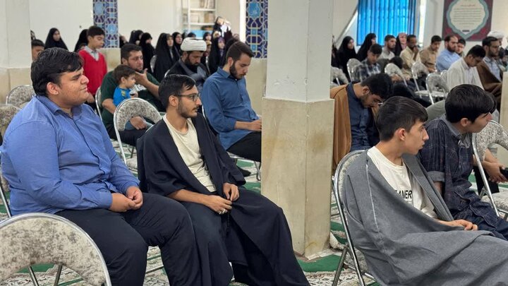 تصاویر/  مراسم آغاز سال تحصیلی جدید مدارس علمیه ساوجبلاغ