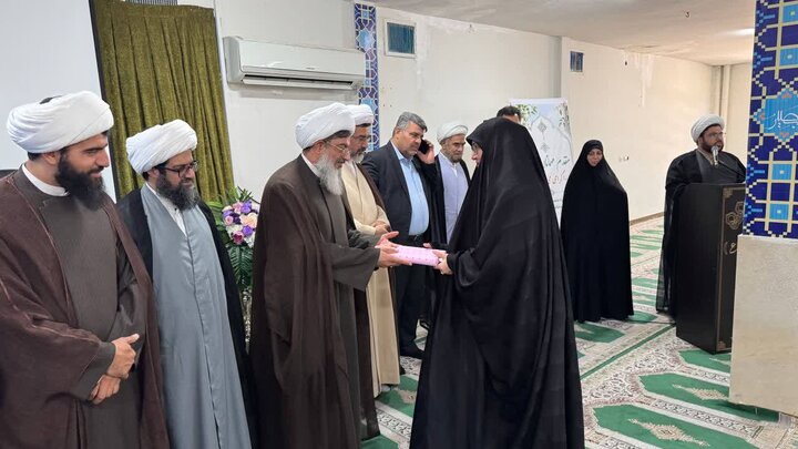تصاویر/  مراسم آغاز سال تحصیلی جدید مدارس علمیه ساوجبلاغ