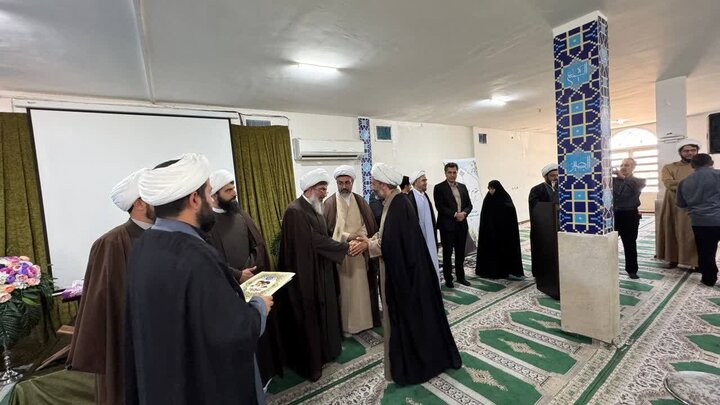 تصاویر/  مراسم آغاز سال تحصیلی جدید مدارس علمیه ساوجبلاغ