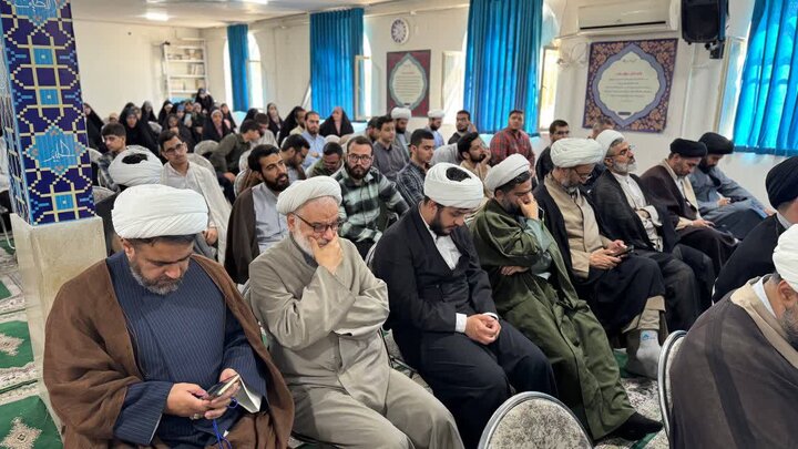 تصاویر/  مراسم آغاز سال تحصیلی جدید مدارس علمیه ساوجبلاغ