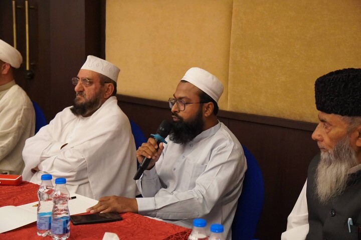 سرینگر میں متحدہ مجلسِ علماء کا اجلاس؛ علماء و مشائخ کا سماجی اصلاح اور اتحادِ اُمت پر زور
