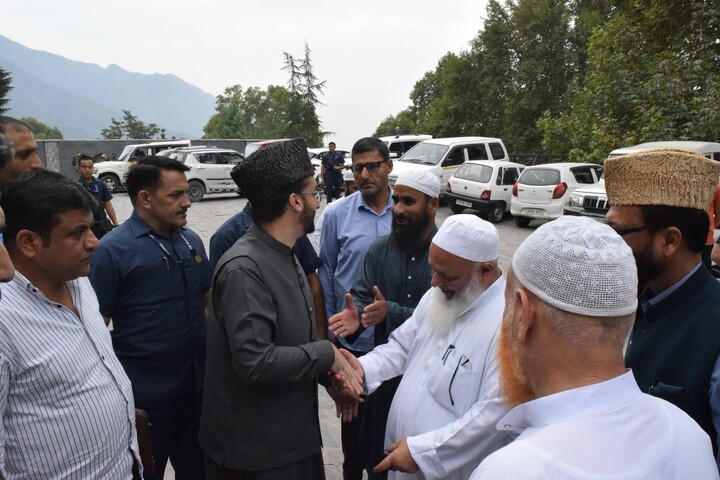 سرینگر میں متحدہ مجلسِ علماء کا اجلاس؛ علماء و مشائخ کا سماجی اصلاح اور اتحادِ اُمت پر زور