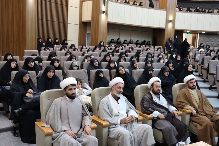 تصاویر/ همایش استانی مبلغان و‌ مبلغات طرح امین و هجرت استان اردبیل