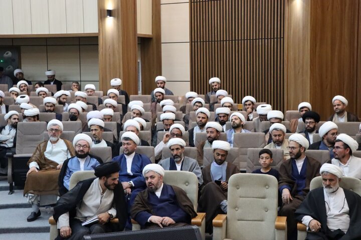تصاویر/ همایش استانی مبلغان و‌ مبلغات طرح امین و هجرت استان اردبیل