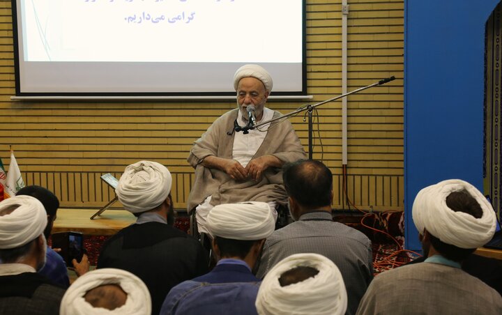 آیین آغاز سال تحصیلی در موسسه آموزش عالی حضرت مهدی (عج)