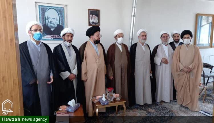 مدرسه علمیه مشکات؛ خاستگاه عالمان و کانون حضور طلاب بومی خمینی شهر است/برگزاری روزانه 12 کرسی درس