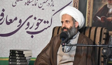 انس با کتاب، مسیر دانش‌افزایی و پاسخگویی به نیازهای جامعه را هموار می‌کند
