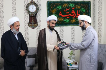 تصاویر / تجلیل مدیر حوزه علمیه گلستان از مبلغان طرح‌های امین و هجرت در گرگان