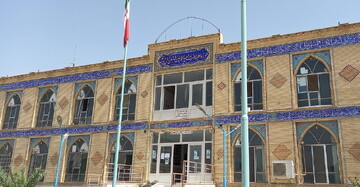 مدرسه علمیه امیرالمومنین(ع) آران و بیدگل ۱۱ برنامه و کارگاه آموزشی برگزار می‌کند