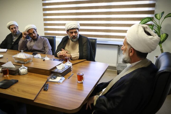 تصاویر /  دیدار قائم مقام سازمان تبلیغات اسلامی با نماینده ولی فقیه در استان قزوین