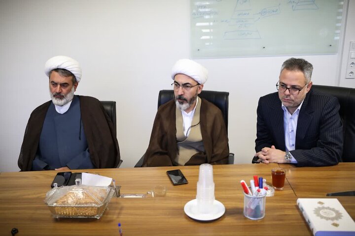 تصاویر /  دیدار قائم مقام سازمان تبلیغات اسلامی با نماینده ولی فقیه در استان قزوین