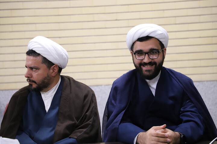 تصاویر / جلسه حجت‌الاسلام والمسلمین رفیعی با معاونین تبلیغ شهرستان های استان آذربایجان شرقی