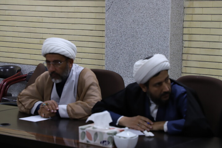 تصاویر / جلسه حجت‌الاسلام والمسلمین رفیعی با معاونین تبلیغ شهرستان های استان آذربایجان شرقی