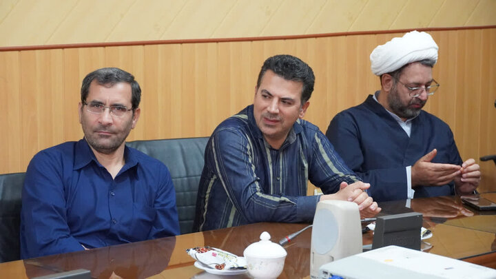 تصاویر/ نشست صمیمی مدیرکل تبلیغات اسلامی همدان با مدیران و کارکنان ادارات