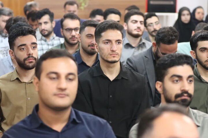 تصاویر/ دیدار جمعی از جهادگران عرصه تعلیم و تربیت ناحیه یک ساری با نماینده ولی فقیه در مازندران