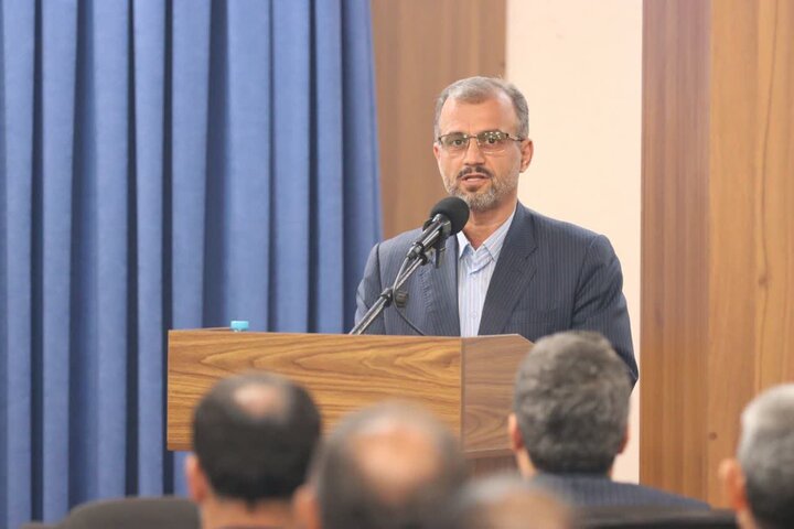 تصاویر/ دیدار جمعی از جهادگران عرصه تعلیم و تربیت ناحیه یک ساری با نماینده ولی فقیه در مازندران