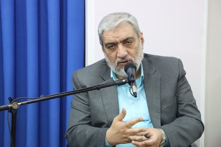 تصاویر/ نشست بررسی مسائل و مشکلات شهرستان ساری با حضور نماینده ولی فقیه و مسئولان شهرستانی