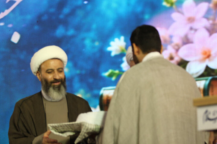 عدد من طلاب حوزة مرقد السيد عبد العظيم الحسني يتشرفون بلبس العمائم
