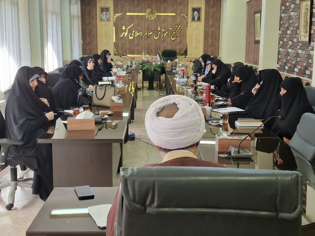 کارگاه آموزشی «پایاننامهنویسی» در مجتمع آموزش علوم اسلامی کوثر برگزار شد کارگاه آموزشی «پایاننامهنویسی» در مجتمع آموزش علوم اسلامی کوثر برگزار شد