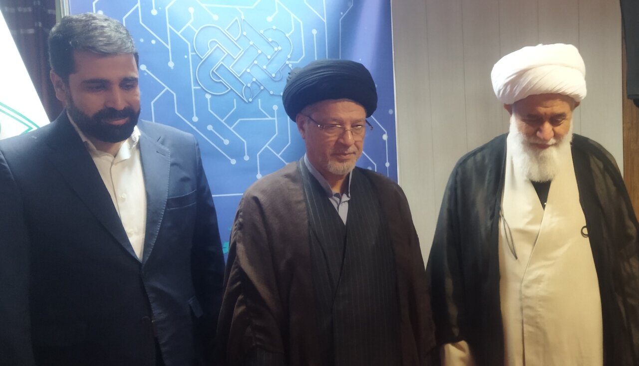مسئولان باید در تنظیم گری و حکمرانی فضای مجازی به موضوع پذیرش جامعه دقت کنند