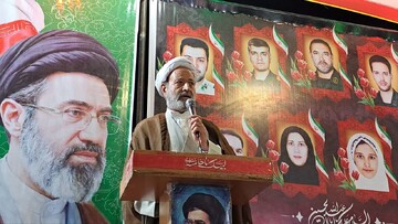 حضور ۲۰۰ شبه مردم در میادین، جلوه‌ای از ولایت‌پذیری و انسجام است