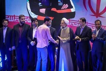 تصاویر / مراسم تجلیل از ورزشکاران و مدال آوران استان قزوین